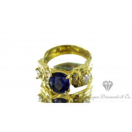 Yellow Gold Ring Unique Blue Sapphire