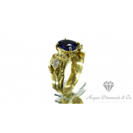 Yellow Gold Ring Unique Blue Sapphire